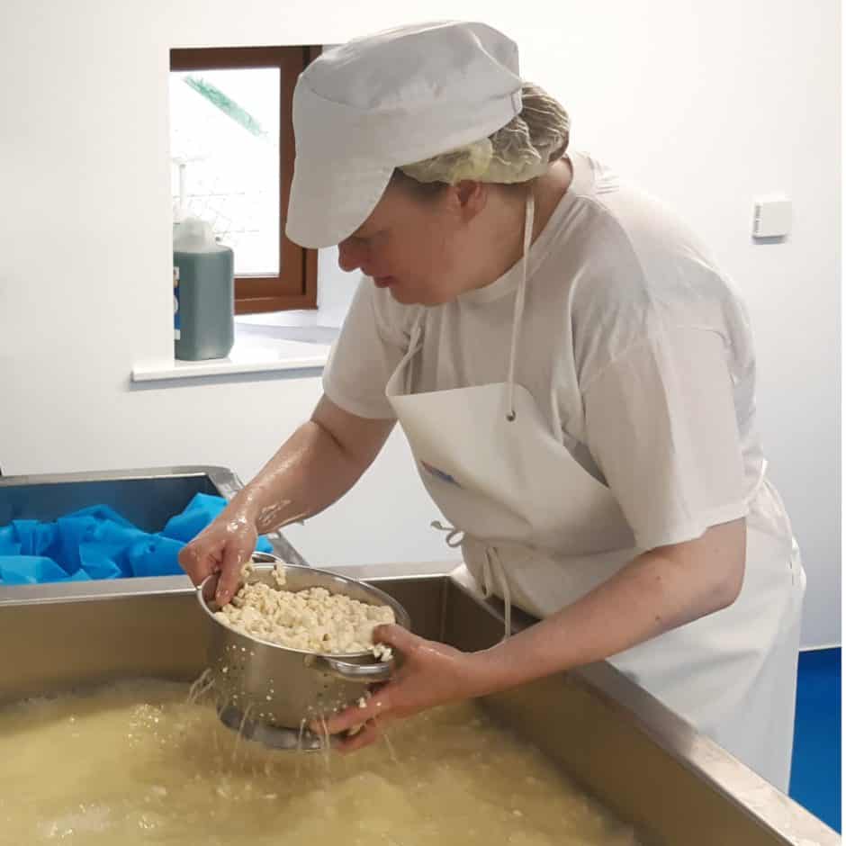 making kalkaber cheese