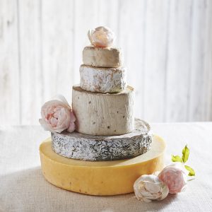 Opal cheese wedding cake